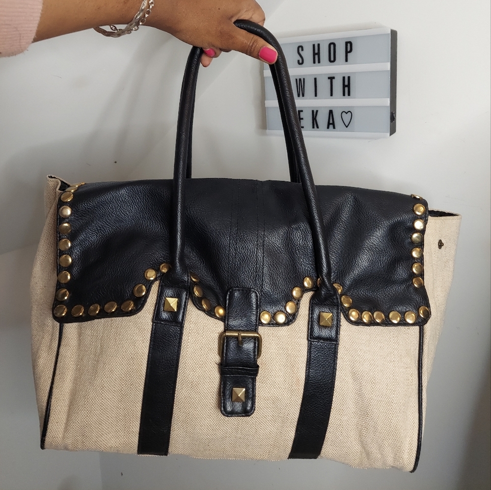 Used cream and black handbag with gold detailing - Picture 7 of 8
